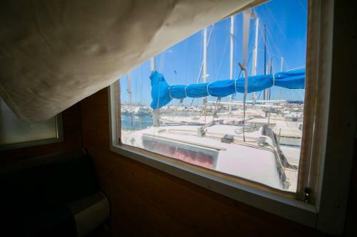 Sardinia Houseboat Ad Alghero