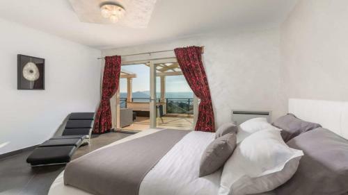 Hostal Villa Over The Hilltop