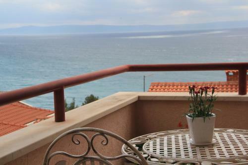 Comfort Sea View Apartment With Two Bedrooms