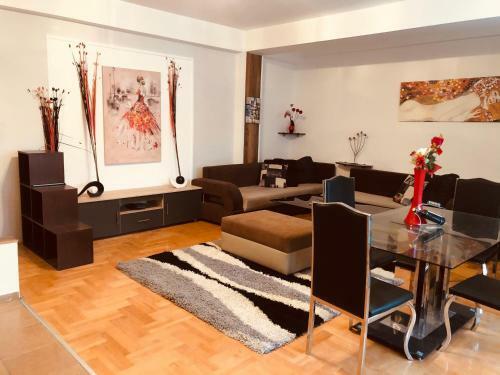 Apartments Near City Center
