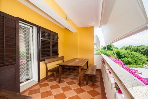 Apartments Surfinia