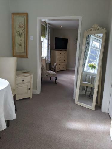 Hostal Worralls Grove Farm House Bed & Breakfast