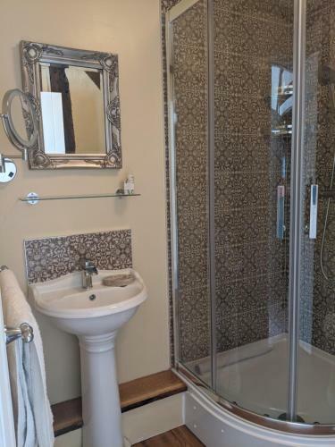 Hostal Worralls Grove Farm House Bed & Breakfast