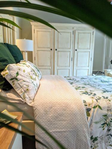 Hostal Worralls Grove Farm House Bed & Breakfast
