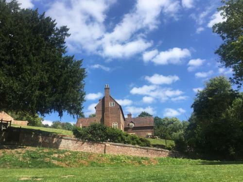 Hostal Worralls Grove Farm House Bed & Breakfast