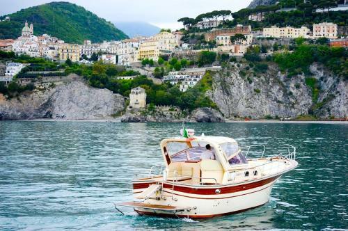 Hostal Zia Pupetta Suites
