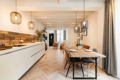 Bed & Breakfast Leidse Square 5 Star Luxury Apartment