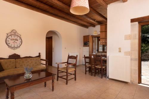 Villa Koules Estate, Simplicity & Natural!