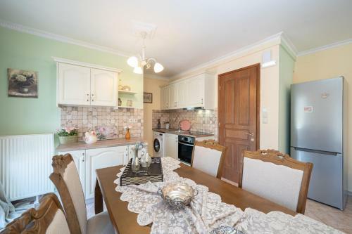 Aigli Elegant Sea View Apartment In Argostoli