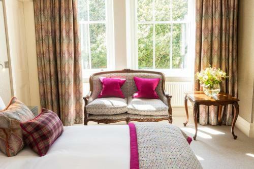 Storrs Hall Hotel
