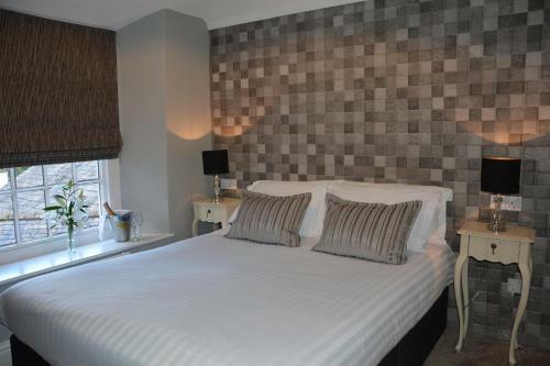 Burnside Hotel