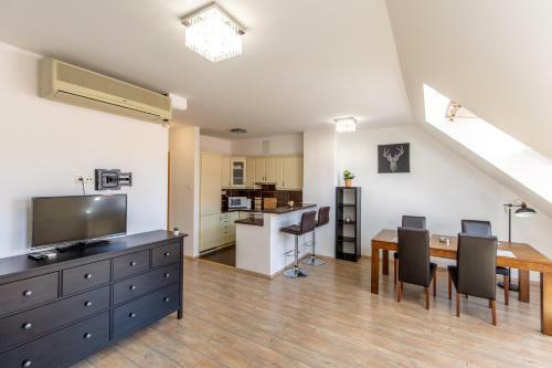 Gozsdu Court Premier Apartment