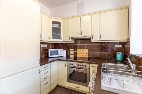 Gozsdu Court Premier Apartment