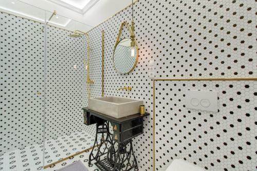 Apartamento Count Zrinyi Luxourious Residence
