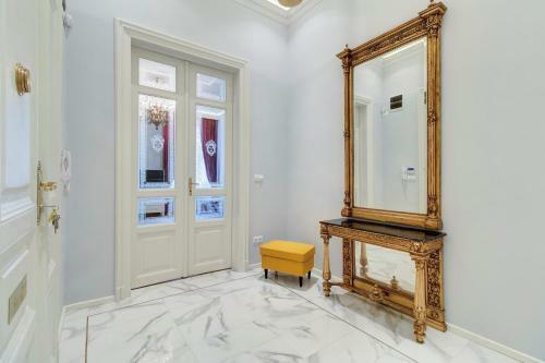 Apartamento Count Zrinyi Luxourious Residence