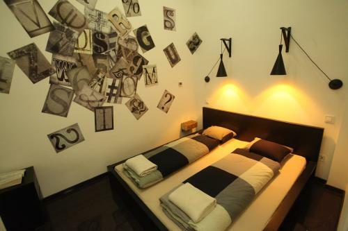 D.five Timber Town Apartment