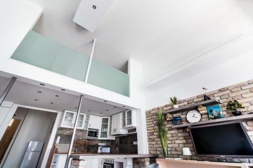 Dream Home Apartment