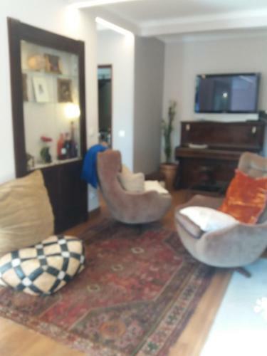 Traditional Villa In S Pedro , Estoril