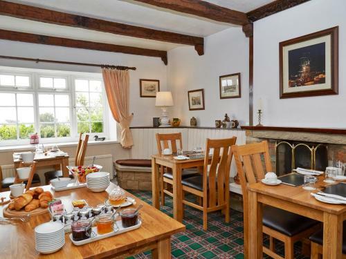 Hostal Smugglers Rock Country Guest House