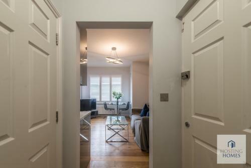 Luxury Ascot Apartment Close To Racecourse No 1