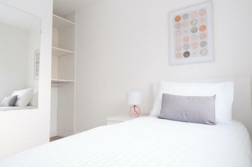 New And Luxurious, 4-bed House In The Peak District