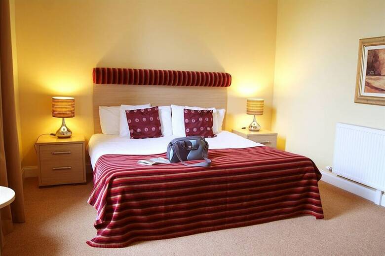 Number 10 Hotel