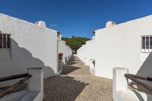 Flh Albufeira A�oteias Apartment