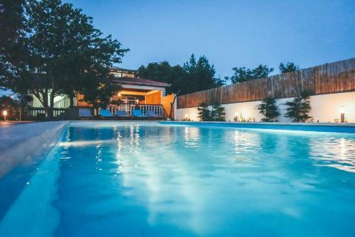 Villa Holiday Home Stri?nja W/ Sea View