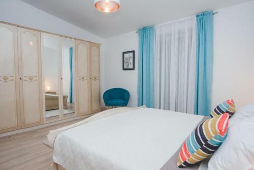 Villa Holiday Home Stri?nja W/ Sea View