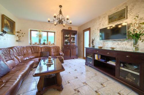 Apartment Magdalea With Private Swimming Pool And Seaview