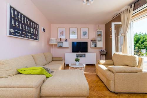 Villa Doli - Lovely Holiday Home With Private Pool