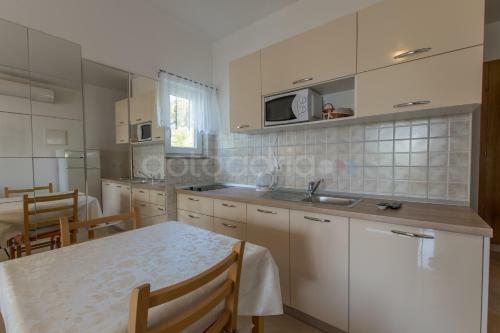 Apartamento Beachview Apt Dragienne With Free Parking