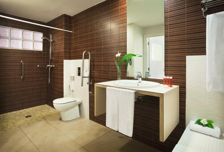Hotel Col�n Guanahan� Adults Only
