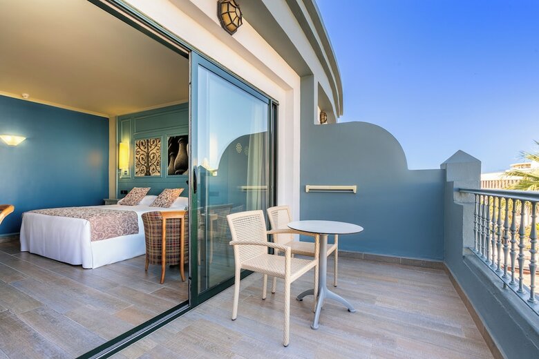 Hotel Col�n Guanahan� Adults Only