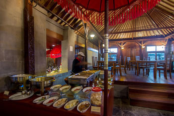 Hotel Champlung Sari