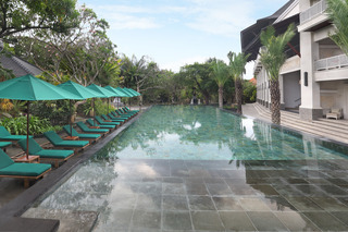 Hotel Puri Santrian