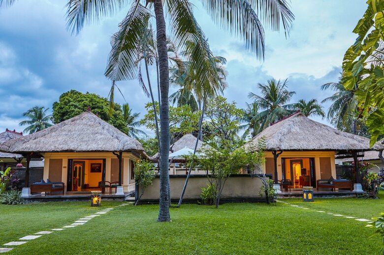 Hotel Puri Bagus Lovina