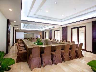 Hotel Rama Beach Resort And Villas