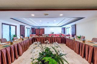Hotel Rama Beach Resort And Villas