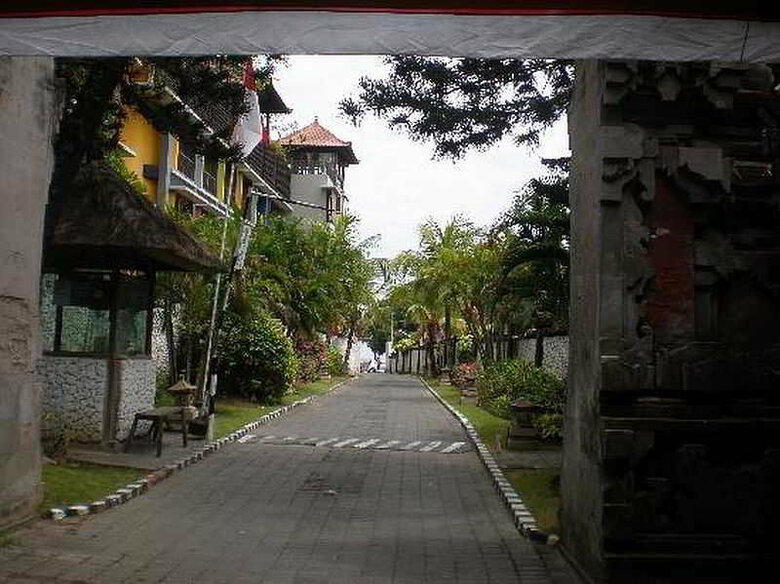 Hotel Aneka Beach Kuta