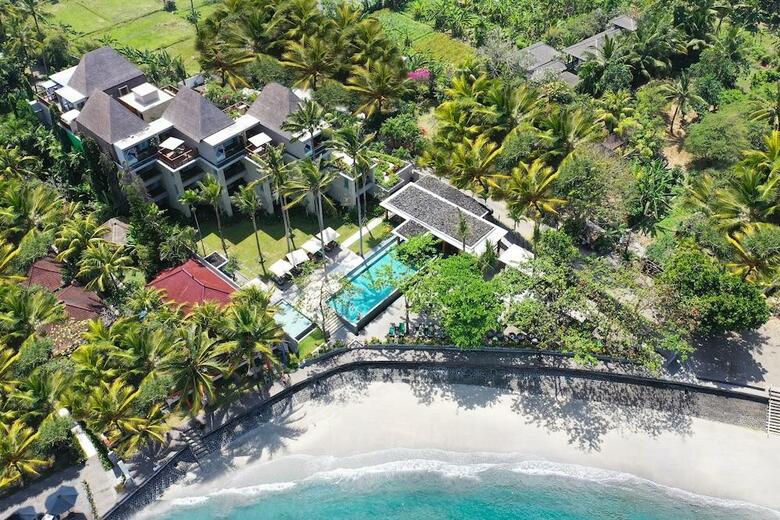 Hotel Candi Beach Cottage