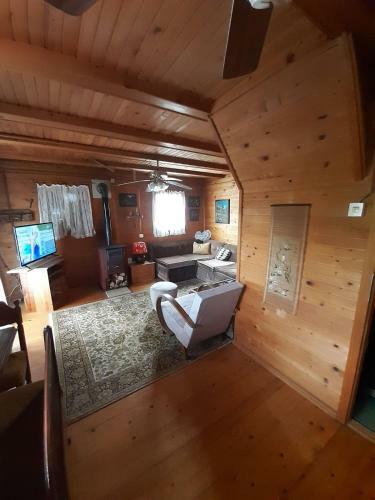 Agroturismo ?ajetinska Brvnara