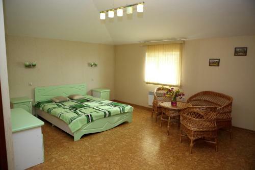 Hostal Mamzyshkha Guest House