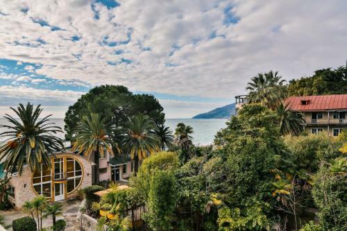 Old Gagra Hotel