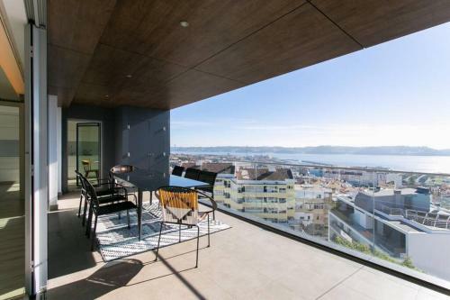 Apartamento Luxury 4 Bedr Flat W/ Panoramic Views & Pool!!