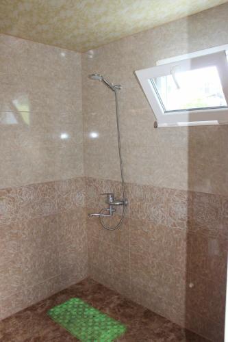 Hostal Travel Inn House Mestia ? ????????? ?????