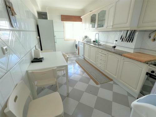 Apartamento Sintra, T3 Duplex With Magnificent Views And Balcony
