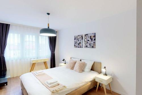Lina - Prn, City Park Apartment