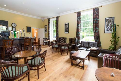 The Hadlow Manor Hotel