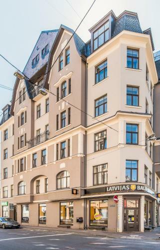 Apartamento Cozy Modern Studio In City Centre & Queensize Bed